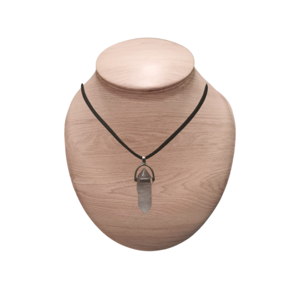 Colar com Quartzo Cristal